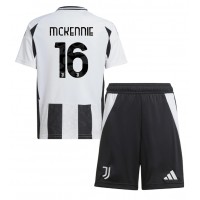 Juventus Weston McKennie #16 Fußballbekleidung Heimtrikot Kinder 2024-25 Kurzarm (+ kurze hosen)